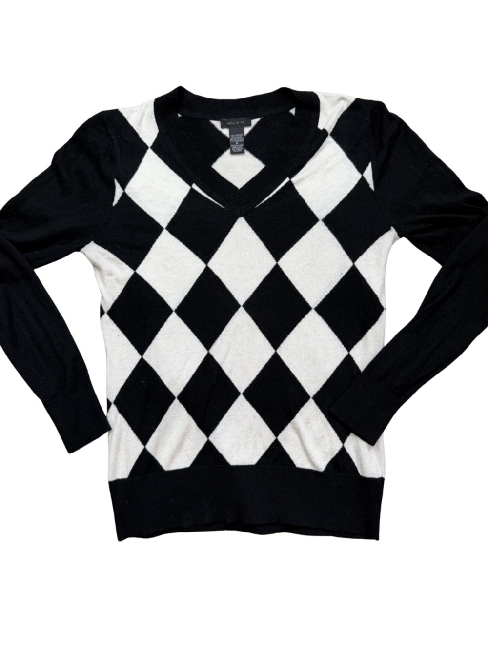 Only Mine Women's V-Neck Argyle Sweater - Black & White